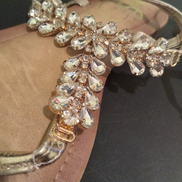 Sz.8 Thong sandals with adjustable ankle - Picture 2 of 6